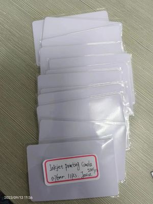 Λευκές κενές εκτυπώσιμες κάρτες από PVC Cr 80 0,4 mm 0,5 mm για την παραγωγή καρτών
