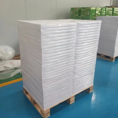 Εκτύπωση κάρτας PVC Χάρτης μη στρώσης 0,15 mm + 0,46 mm + 0,15 mm Τυπωτό με μελάνι