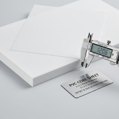 0.12-0.76mm πάχος Ματ και από τις δύο πλευρές φύλλο πυρήνα PVC με 77 + 2 ° C σημείο Vicat για Offset και εκτύπωση με μεταξένια οθόνη