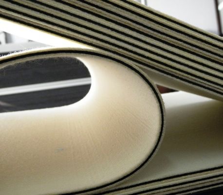 A4 3mm άσπρο τοποθετημένο σε στρώματα υλικό μαξιλαριών μαξιλαριών μάλλινο αισθητό για την ελασματοποίηση καρτών RFID