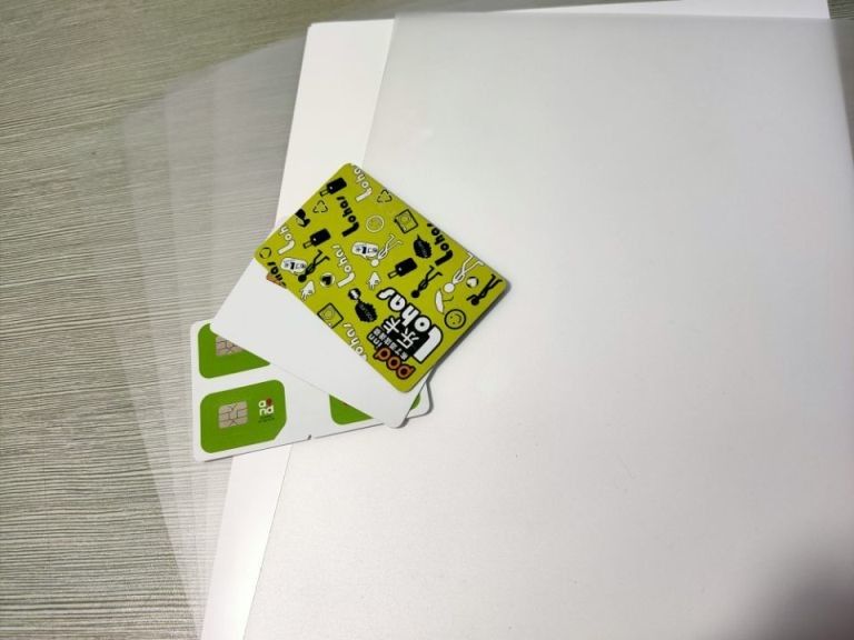πλαστικό φύλλο PC 295*480mm χαμηλό Vicat για την ανέπαφη παραγωγή καρτών ολοκληρωμένου κυκλώματος